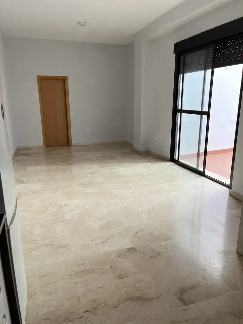 Piso de alquiler en Calle Mesones, 54, Alcalá del Río Sala de estar de Piso de alquiler en Alcalá del Río con Aire acondicionado, Calefacción y Trastero
