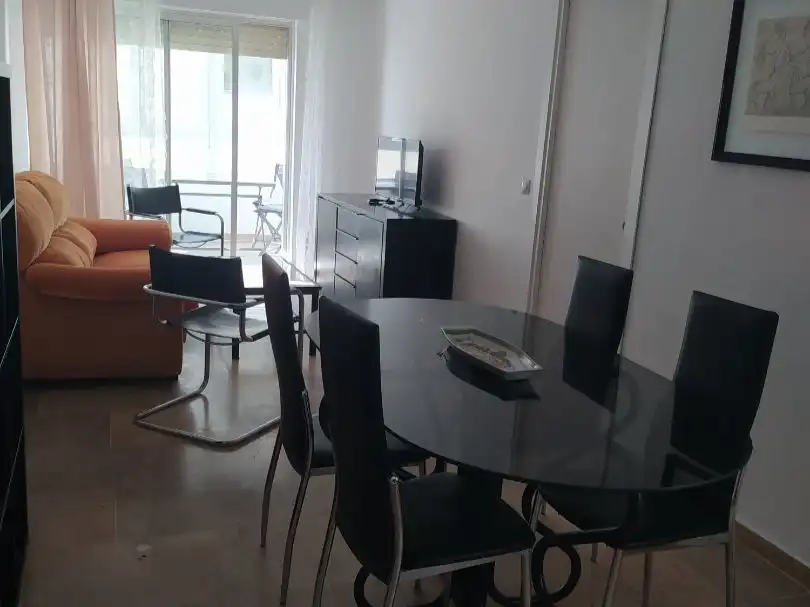Piso de alquiler en Paseo Marítimo, 3, Paseo Marítimo - San José - La Laguna Comedor de Piso de alquiler en Cádiz con Terraza y Amueblado