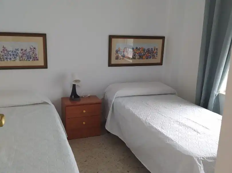 Piso de alquiler en Paseo Marítimo, 3, Paseo Marítimo - San José - La Laguna Habitación de Piso de alquiler en Cádiz con Terraza y Amueblado