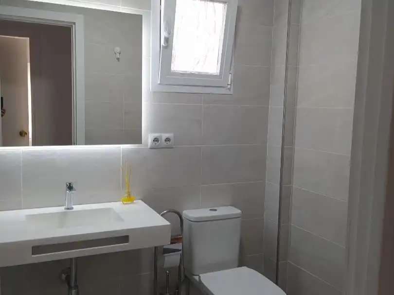 Piso de alquiler en Paseo Marítimo, 3, Paseo Marítimo - San José - La Laguna Baño de Piso de alquiler en Cádiz con Terraza y Amueblado
