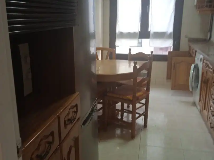 Flat for rent in Calle San Mateo, 26, San Lázaro - Otero - Villafría Dining room of Flat for rent in Oviedo