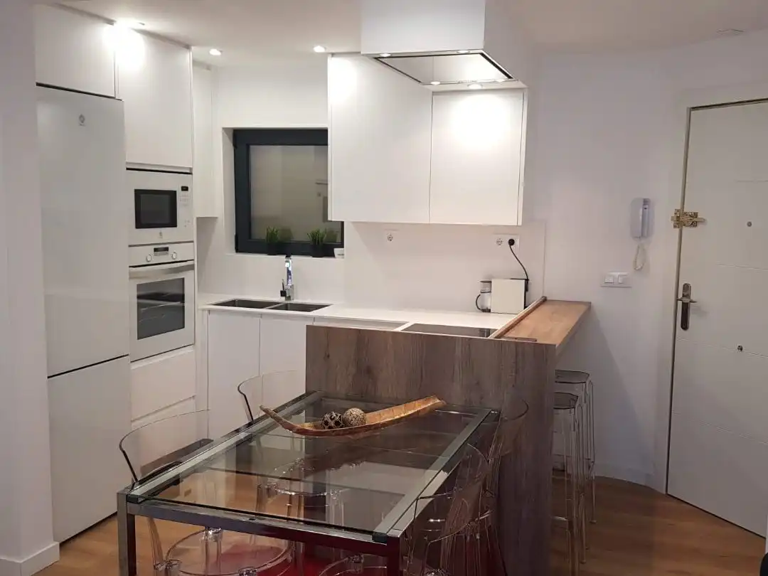 Wohnung zur Miete in Carrer de la Mare de Déu de Port, 258, La Marina del Port Küche von Wohnung zur Miete in Barcelona mit Klimaanlage, Heizung und Parkett