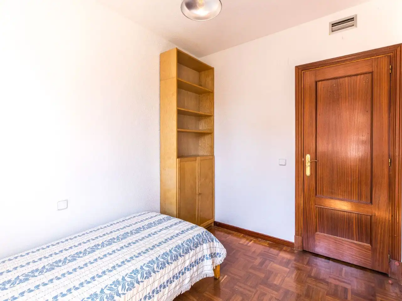 Flat for sale in Calle Alagón, 5, Timón Bedroom of Flat for sale in Madrid with Air Conditioner, Heating and Private garden