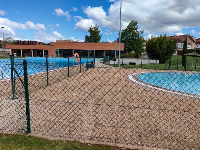Apartamento en Alquiler en Avenida La Rioja, 5 en Cirueña