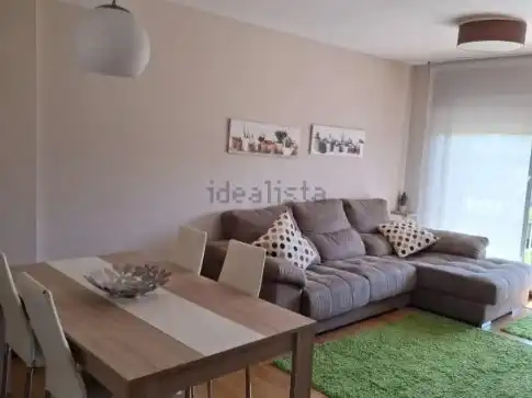 Sala de estar de Apartamento de alquiler en Cirueña con Calefacción, Piscina y Amueblado