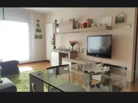 Sala de estar de Apartamento de alquiler en Cirueña con Calefacción, Piscina y Amueblado