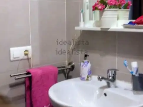 Baño de Apartamento de alquiler en Cirueña con Calefacción, Piscina y Amueblado