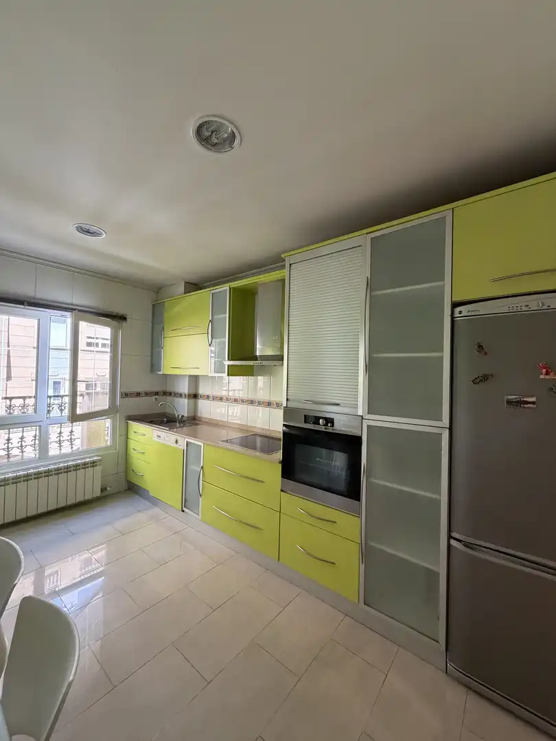 Flat for rent in Rúa Doutor Xermán Alonso Hortas, 23, Recatelo - O Carme Kitchen of Flat for rent in Lugo with Heating, Parquet flooring and Terrace