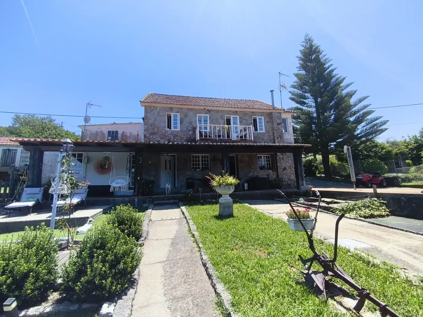 Casa o chalet en venta en Rúa Albar, 41, San Xoán de Poio Casa o chalet en venta en Poio con Calefacción, Jardín privado y Terraza