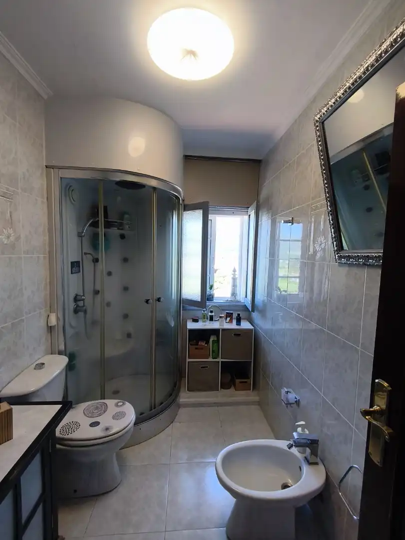 Casa o chalet en venta en Rúa Albar, 41, San Xoán de Poio Baño de Casa o chalet en venta en Poio con Calefacción, Jardín privado y Terraza