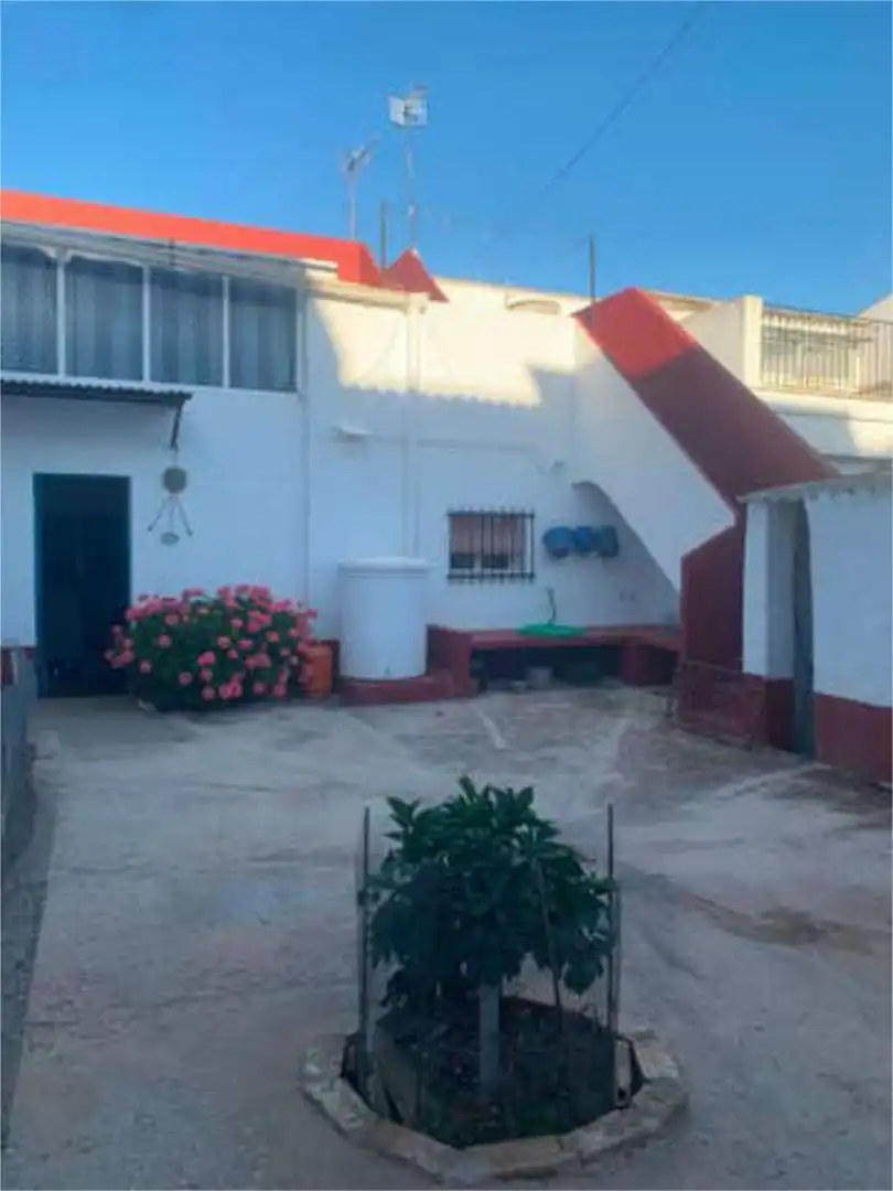 Casa o xalet en venda a La Puebla de Cazalla Jardí de Casa o xalet en venda en La Puebla de Cazalla