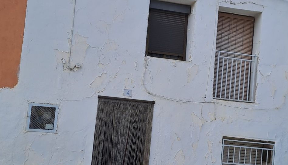 Casa adosada en venta en Calle Cañada, 11, Requena, Valencia - imagen 1 Foto 1 de Casa adosada en venta en Calle Cañada, 11, Requena, Valencia