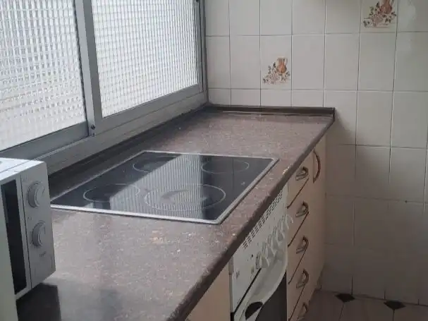 Piso de alquiler en Calle Ronda de Watres, 30, Centro Cocina de Piso de alquiler en Arganda del Rey con Aire acondicionado y Terraza