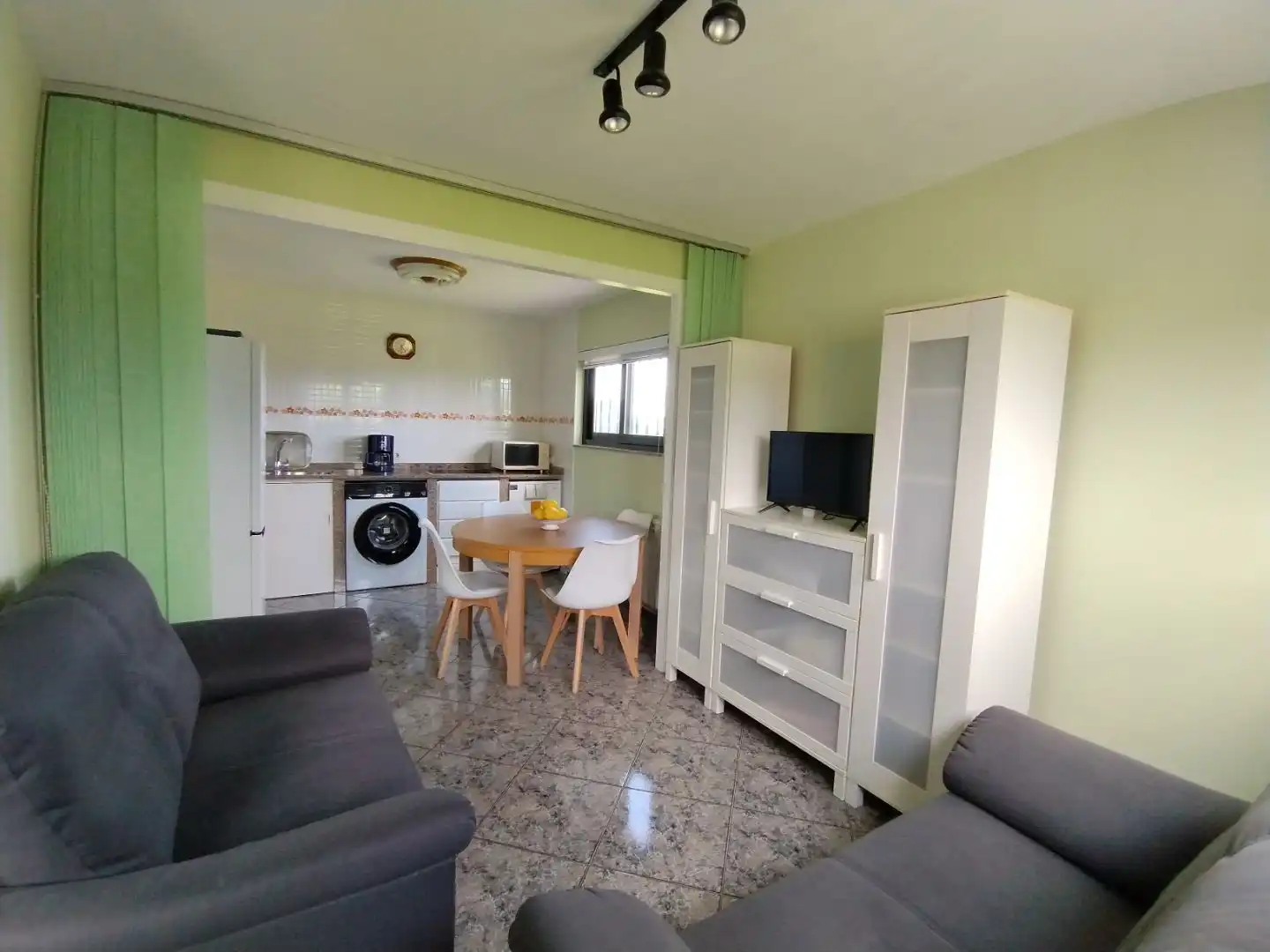 Piso en venta en la Caleya, 5, Castropol Sala de estar de Piso en venta en Castropol con Calefacción, Jardín privado y Terraza