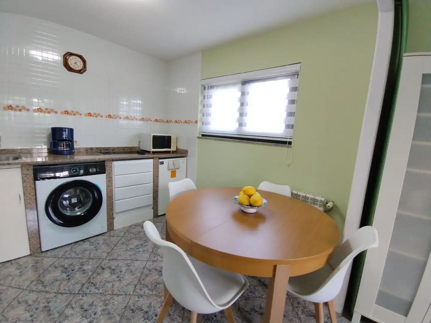 Piso en venta en la Caleya, 5, Castropol Cocina de Piso en venta en Castropol con Calefacción, Jardín privado y Terraza