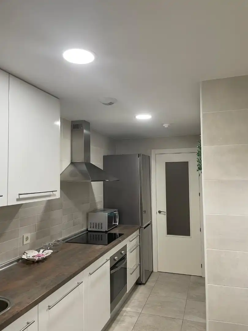Wohnung zur Miete in Calle Gabriela Mistral, 2t, Rivas-Vaciamadrid Küche von Wohnung zur Miete in Rivas-Vaciamadrid mit Terrasse, Schwimmbad und Balkon