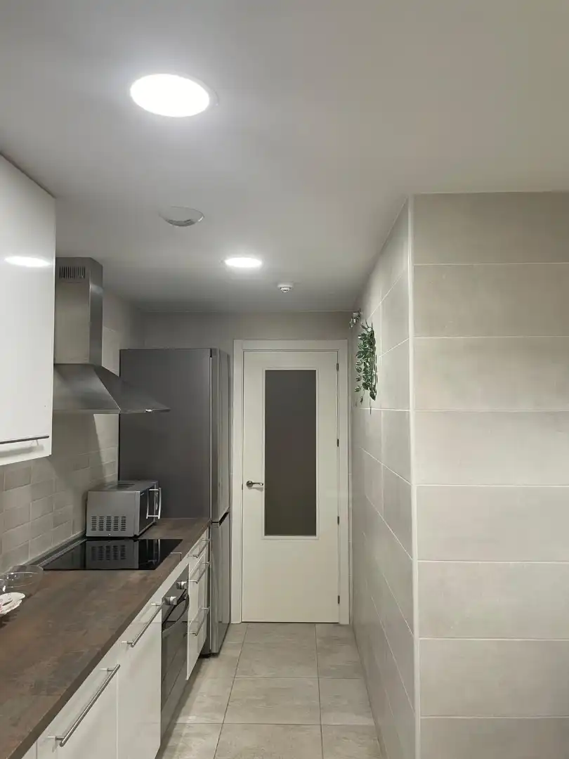 Wohnung zur Miete in Calle Gabriela Mistral, 2t, Rivas-Vaciamadrid Küche von Wohnung zur Miete in Rivas-Vaciamadrid mit Terrasse, Schwimmbad und Balkon
