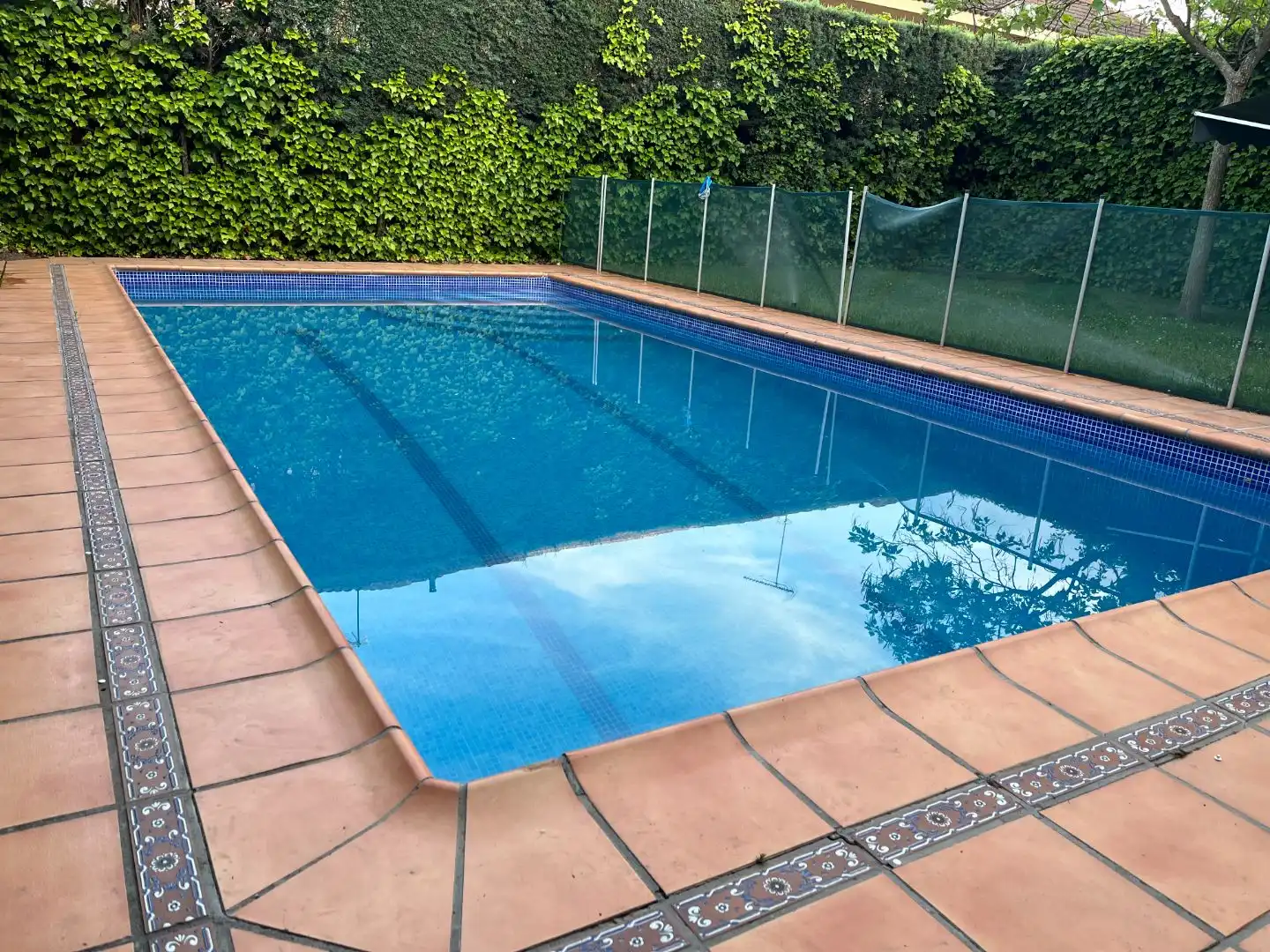 Pis en venda a Pueblo Piscina de Pis en venda en Pozuelo de Alarcón amb Aire condicionat, Terrassa i Piscina
