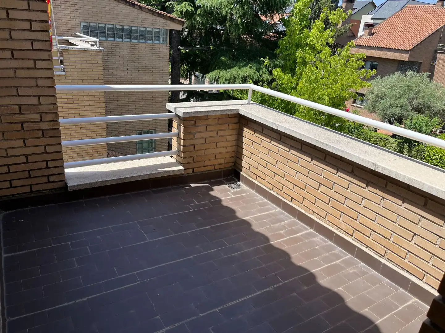 Pis en venda a Pueblo Terrassa de Pis en venda en Pozuelo de Alarcón amb Aire condicionat, Terrassa i Piscina