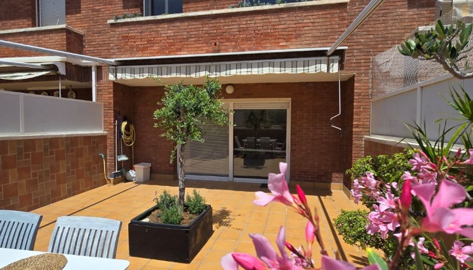 Detached homes for sale in Carrer de Prat de la Riba, 61, Torrent Ballester, Viladecans - image 1 Photo 1 of Detached homes for sale in Carrer de Prat de la Riba, 61, Torrent Ballester, Viladecans