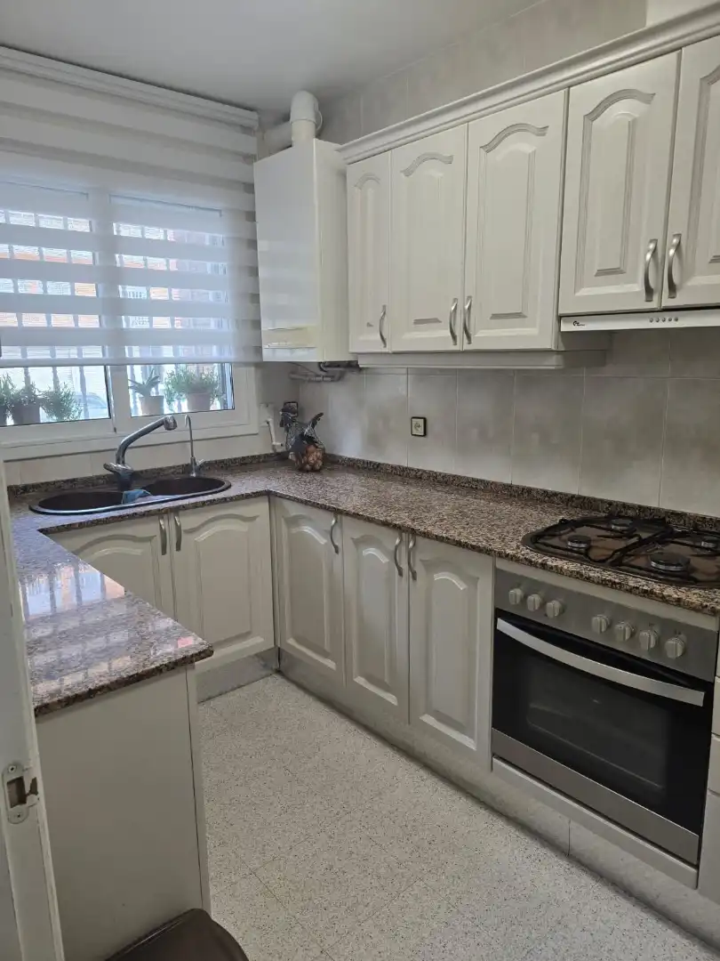 Detached homes for sale in Carrer de Prat de la Riba, 61, Torrent Ballester Kitchen of Detached homes for sale in Viladecans with Terrace and Balcony