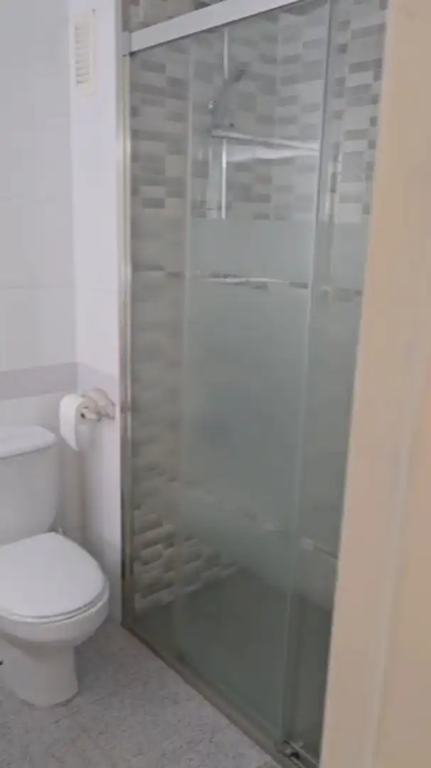 Detached homes for sale in Carrer de Prat de la Riba, 61, Torrent Ballester Bathroom of Detached homes for sale in Viladecans with Terrace and Balcony