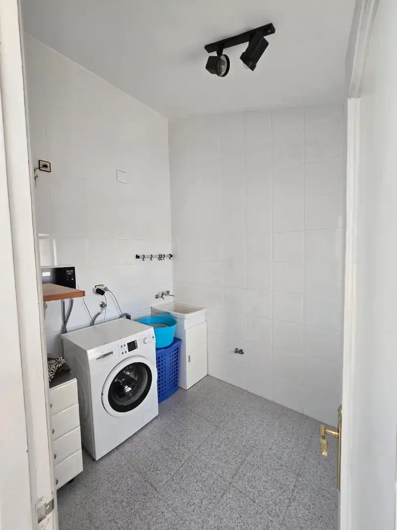 Detached homes for sale in Carrer de Prat de la Riba, 61, Torrent Ballester Bathroom of Detached homes for sale in Viladecans with Terrace and Balcony