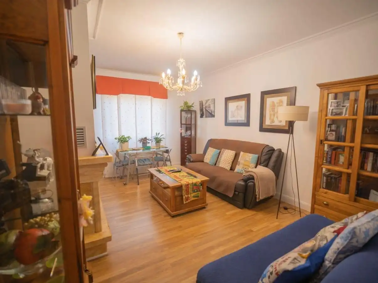 Houses for sale in Calle Junio, 255, Peña el Zorongo Living room of Houses for sale in Zaragoza with Air Conditioner, Heating and Private garden