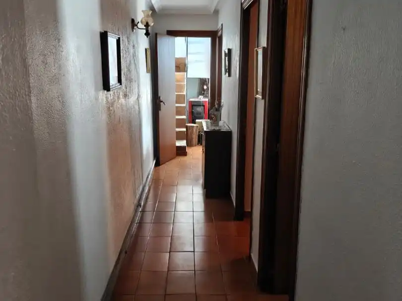 Piso en venta en Calle Carretera, Ariño Piso en venta en Ariño con Calefacción, Terraza y Amueblado