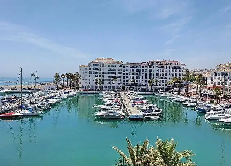 Flat for rent in Calle Chanquete, 23, Puerto de la Duquesa Flat for rent in Calle Chanquete, 23, Puerto de la Duquesa