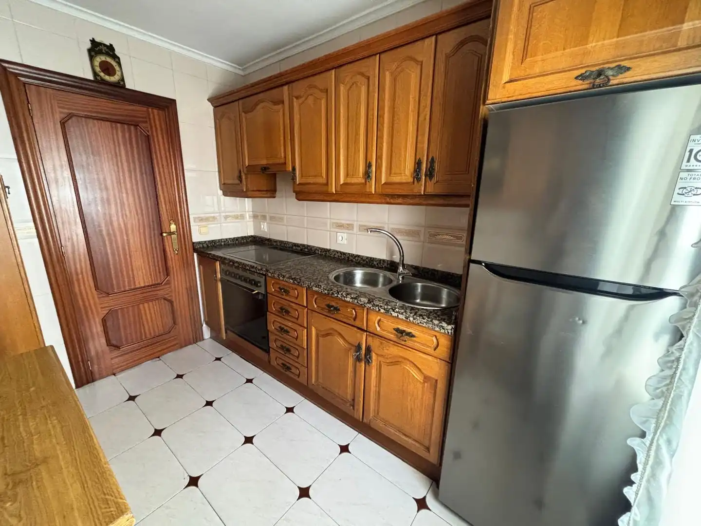 Piso en venta en Calle Calzadas, 43, Villa Pilar Cocina de Piso en venta en Burgos con Calefacción, Parquet y Terraza