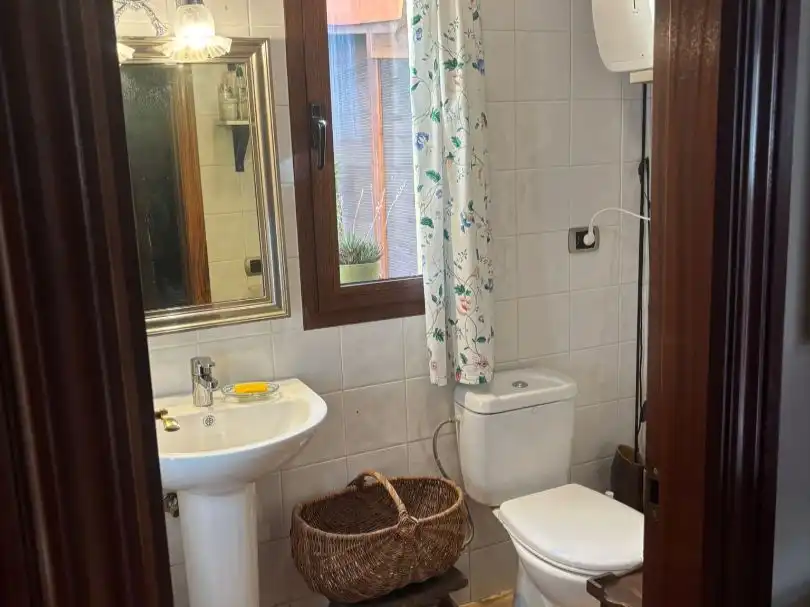 Piso en venta en Calle Alcade Manuel Perdomo Cerpa, 7, Firgas Baño de Piso en venta en Firgas con Jardín privado, Terraza y Trastero