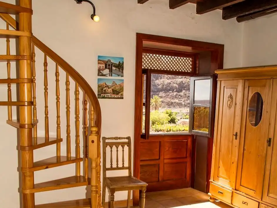 Country house zum Verkauf in Calle Barranco de Santiago, 17, San Sebastián de la Gomera Country house zum Verkauf in San Sebastián de la Gomera mit Privatgarten, Parkett und Terrasse
