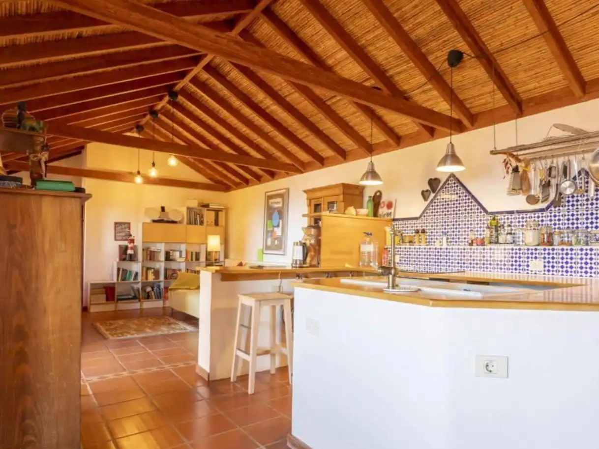 Country house zum Verkauf in Calle Barranco de Santiago, 17, San Sebastián de la Gomera Küche von Country house zum Verkauf in San Sebastián de la Gomera mit Privatgarten, Parkett und Terrasse