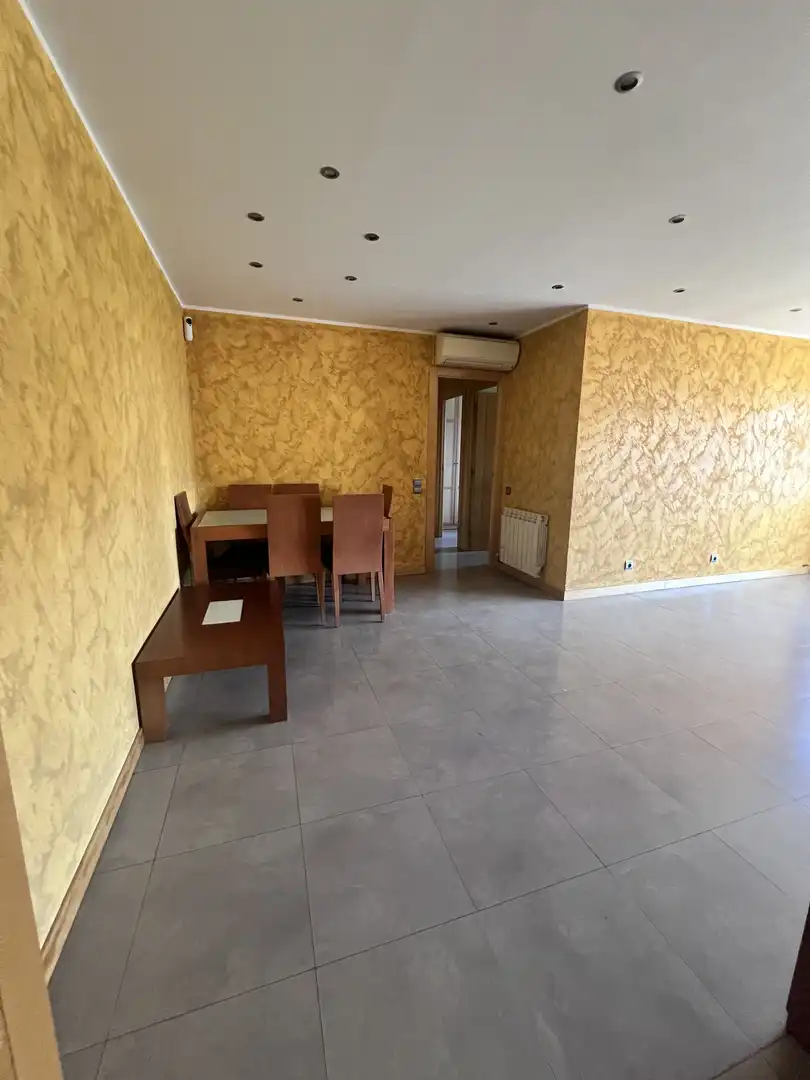 Flat for sale in Carrer D'en Josep Tarradellas, 3, Sant Joan - TV3 Living room of Flat for sale in Sant Joan Despí with Air Conditioner and Balcony