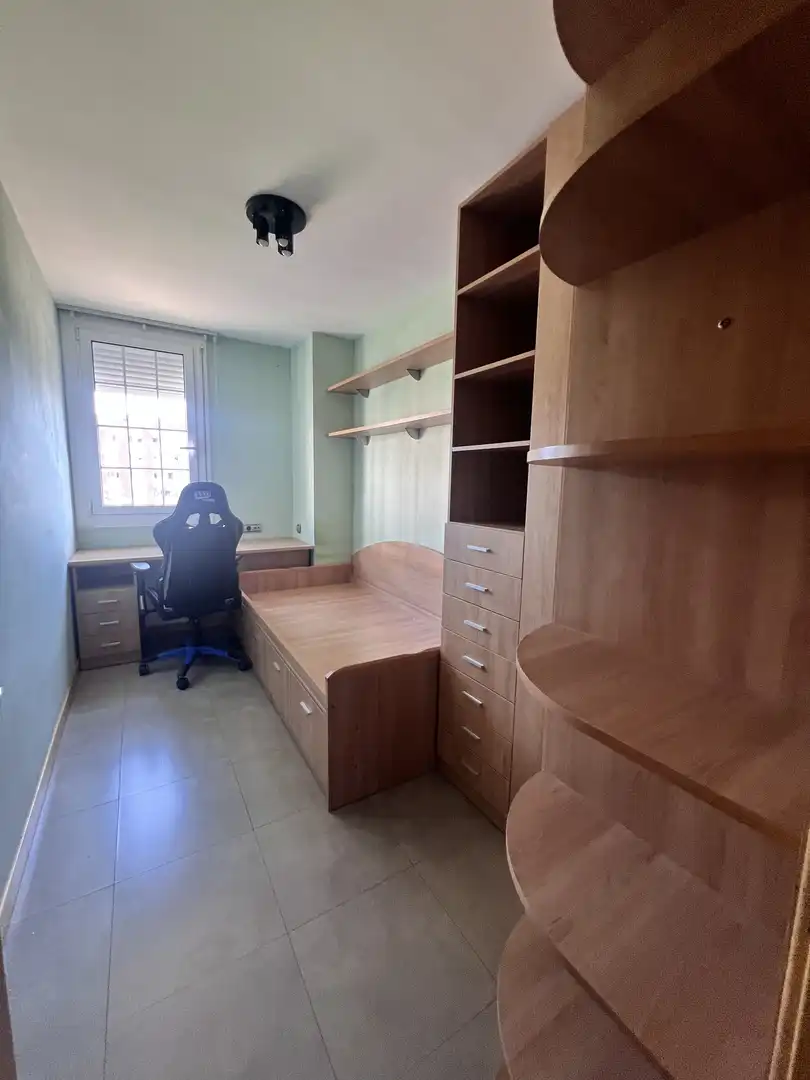 Flat for sale in Carrer D'en Josep Tarradellas, 3, Sant Joan - TV3 Flat for sale in Sant Joan Despí with Air Conditioner and Balcony