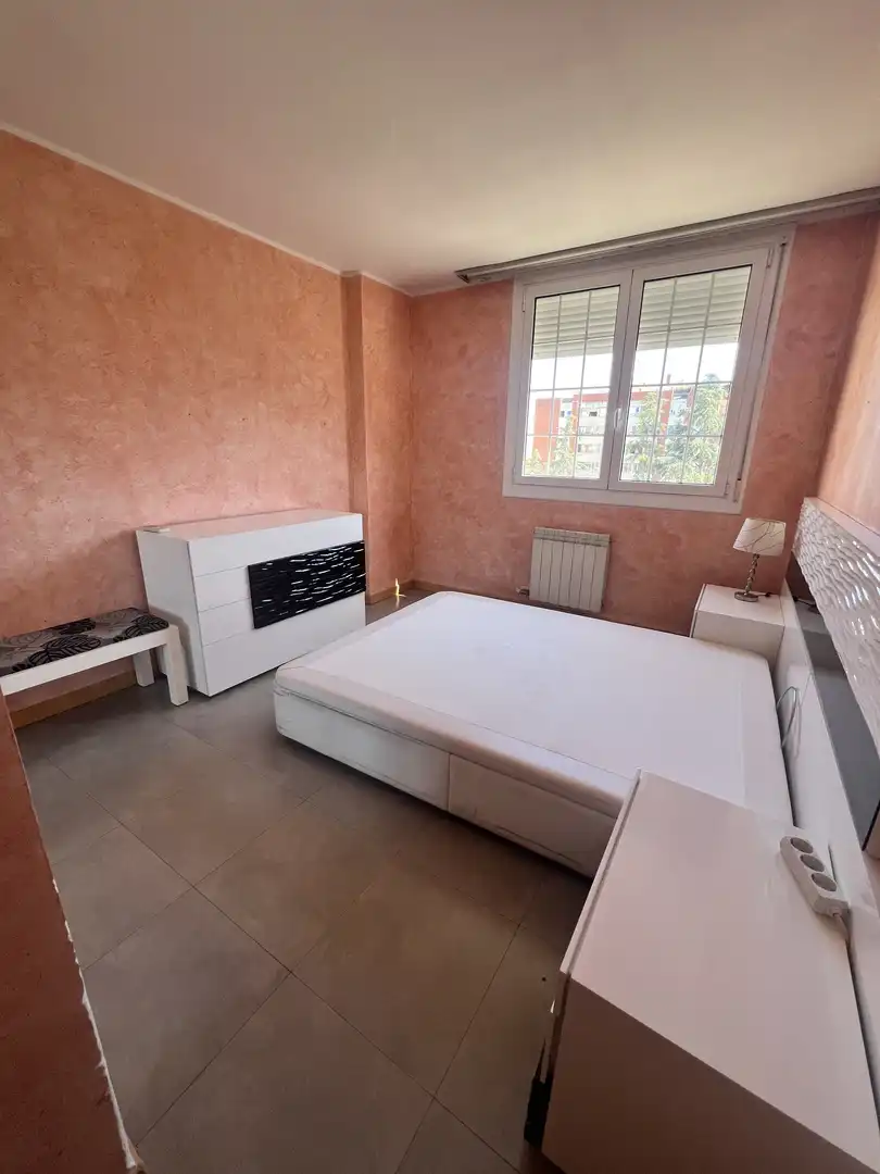 Flat for sale in Carrer D'en Josep Tarradellas, 3, Sant Joan - TV3 Bedroom of Flat for sale in Sant Joan Despí with Air Conditioner and Balcony