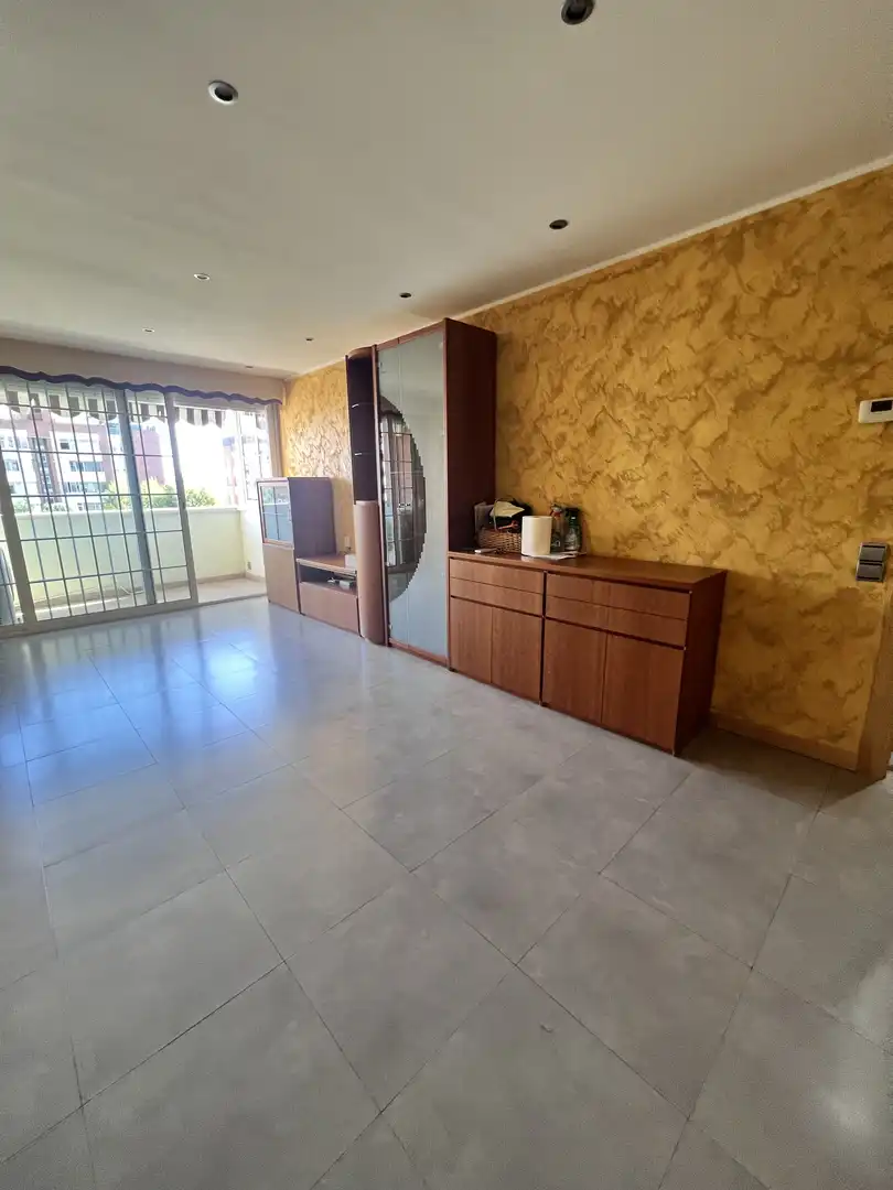 Flat for sale in Carrer D'en Josep Tarradellas, 3, Sant Joan - TV3 Living room of Flat for sale in Sant Joan Despí with Air Conditioner and Balcony