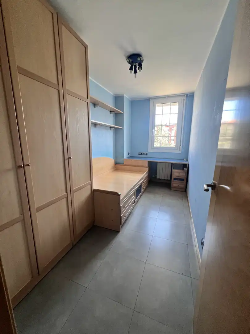 Flat for sale in Carrer D'en Josep Tarradellas, 3, Sant Joan - TV3 Bedroom of Flat for sale in Sant Joan Despí with Air Conditioner and Balcony