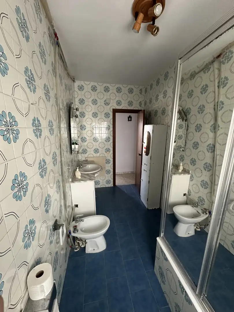 Piso en venta en Avenida Miguel Cosano, 9, Aguilar de la Frontera Baño de Piso en venta en Aguilar de la Frontera con Aire acondicionado, Calefacción y Terraza