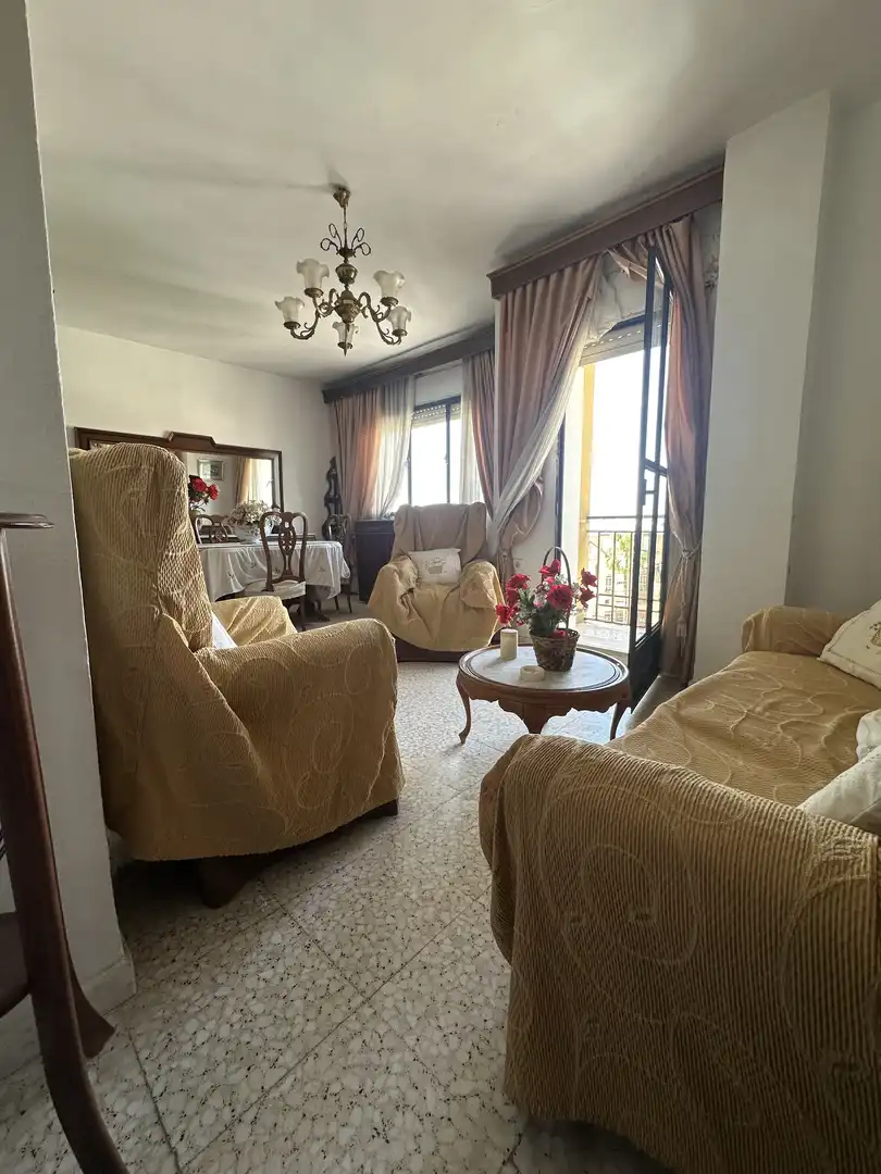 Piso en venta en Avenida Miguel Cosano, 9, Aguilar de la Frontera Sala de estar de Piso en venta en Aguilar de la Frontera con Aire acondicionado, Calefacción y Terraza