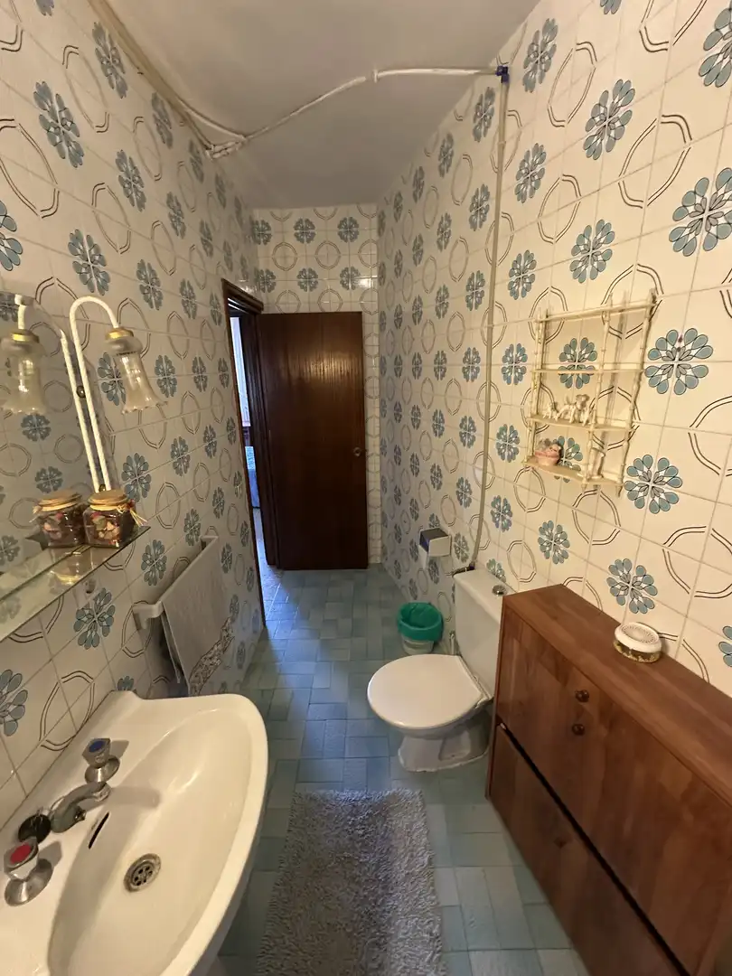 Piso en venta en Avenida Miguel Cosano, 9, Aguilar de la Frontera Baño de Piso en venta en Aguilar de la Frontera con Aire acondicionado, Calefacción y Terraza