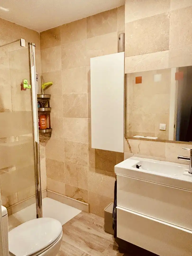 Casa adosada en venta en Avinguda D'antoni Maura, 36a, Pont d'Inca Baño de Casa adosada en venta en Marratxí con Aire acondicionado, Terraza y Piscina