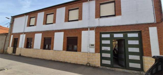 Casa-chalet en Venta en Santa Croya de Tera