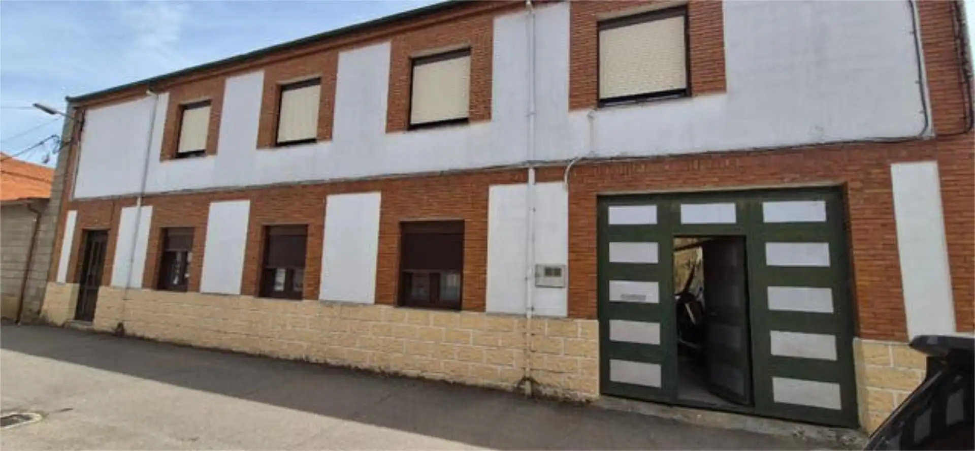 Vista exterior de Casa o xalet en venda en Santa Croya de Tera amb Calefacció, Jardí privat i Terrassa