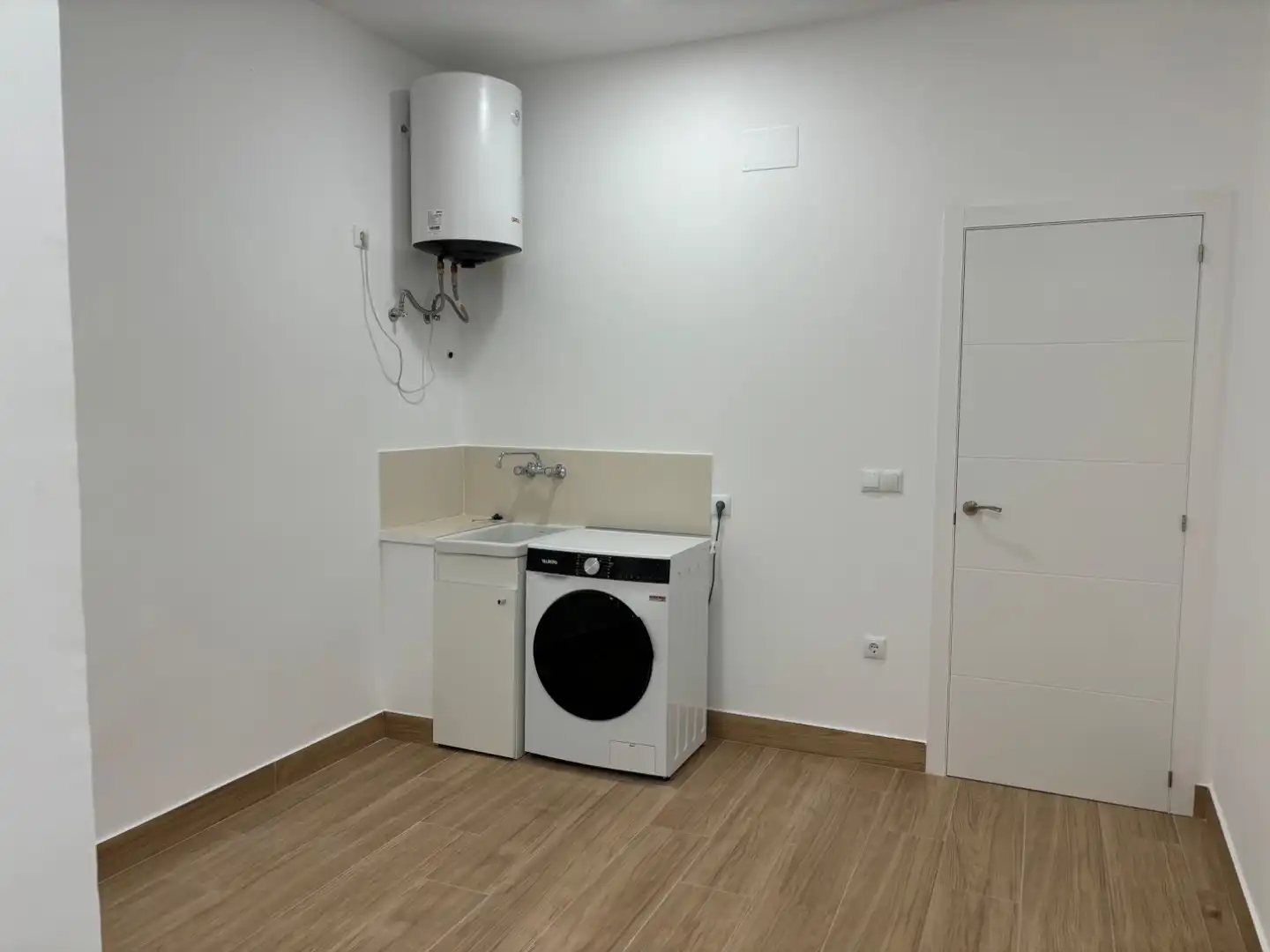 Flat for rent in Carrer de Ramón i Cajal, 1, Alaquàs Flat for rent in Alaquàs with Air Conditioner and Heating