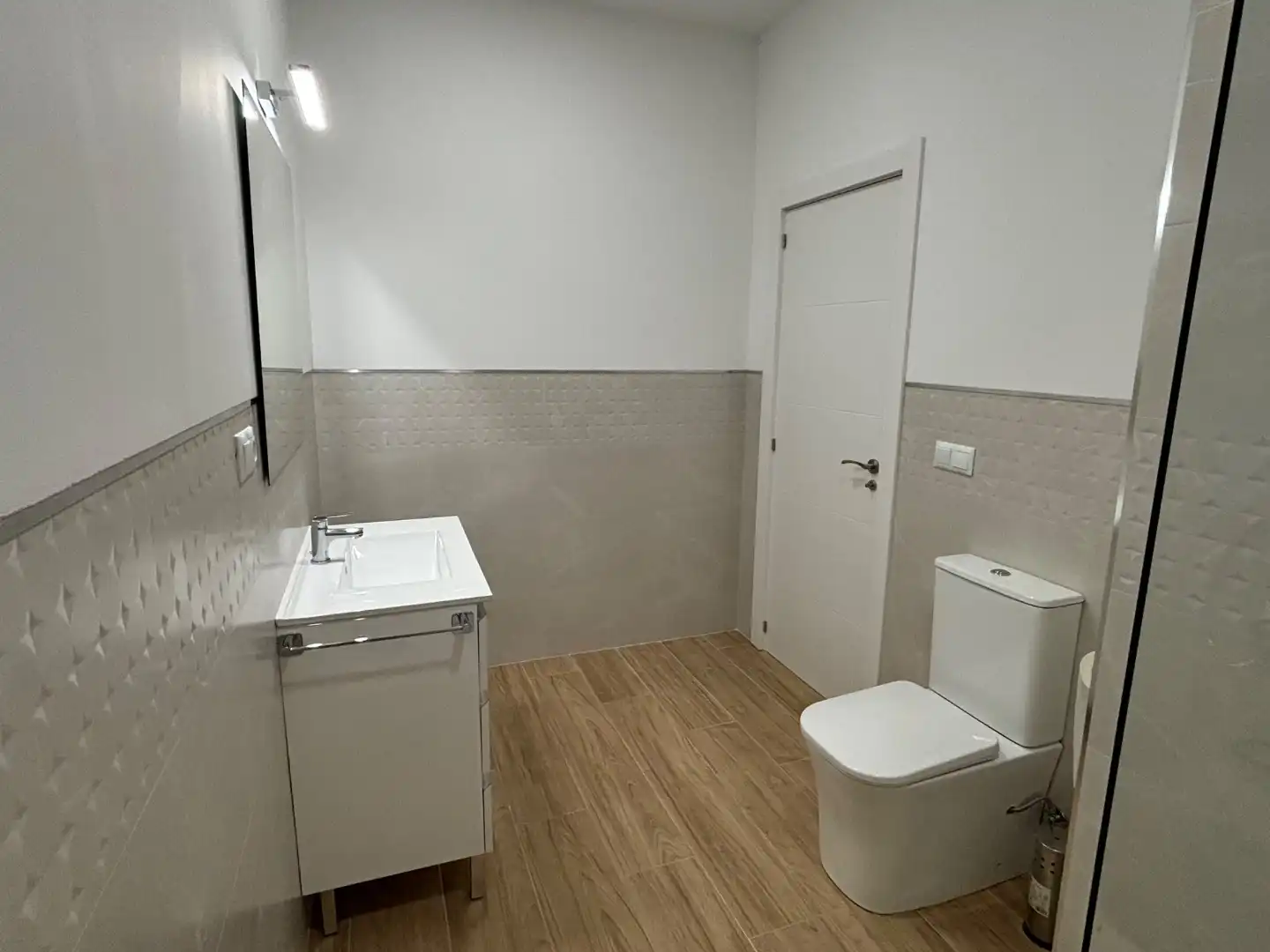 Flat for rent in Carrer de Ramón i Cajal, 1, Alaquàs Bathroom of Flat for rent in Alaquàs with Air Conditioner and Heating