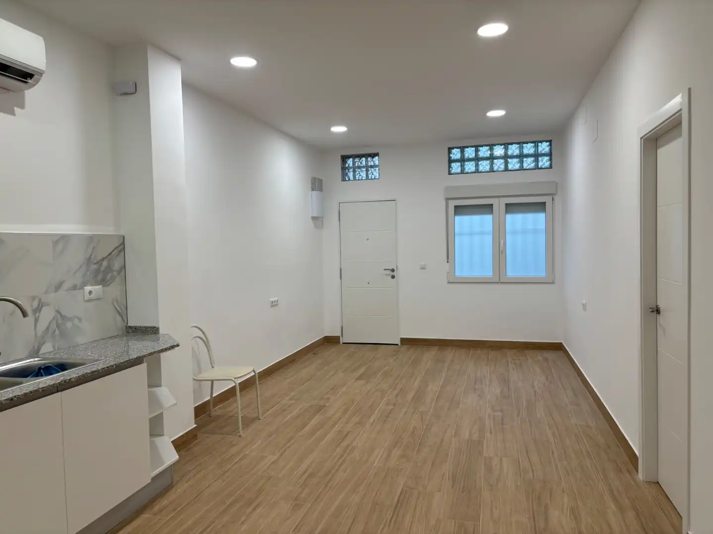 Flat for rent in Carrer de Ramón i Cajal, 1, Alaquàs Flat for rent in Alaquàs with Air Conditioner and Heating