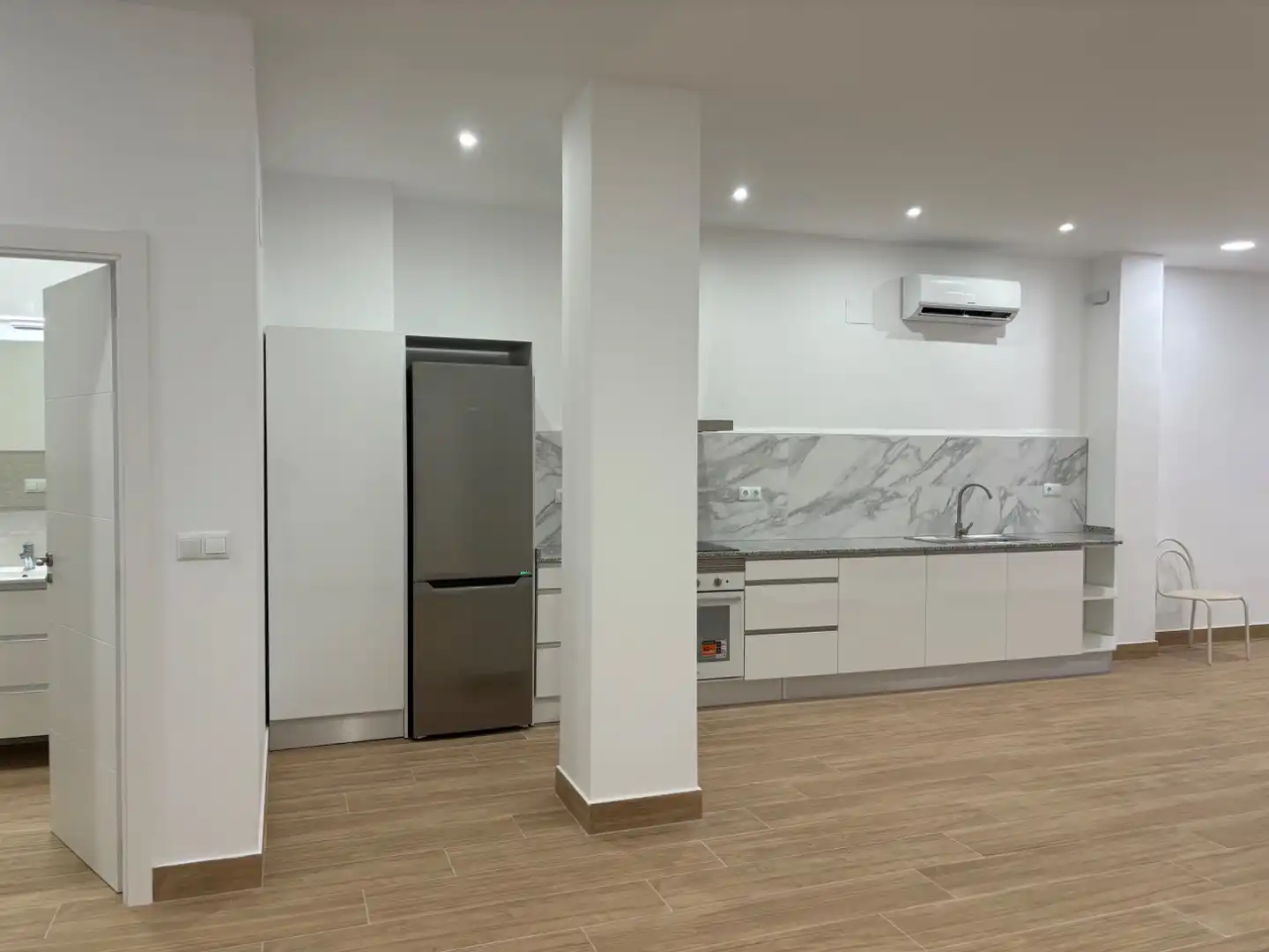 Flat for rent in Carrer de Ramón i Cajal, 1, Alaquàs Kitchen of Flat for rent in Alaquàs with Air Conditioner and Heating