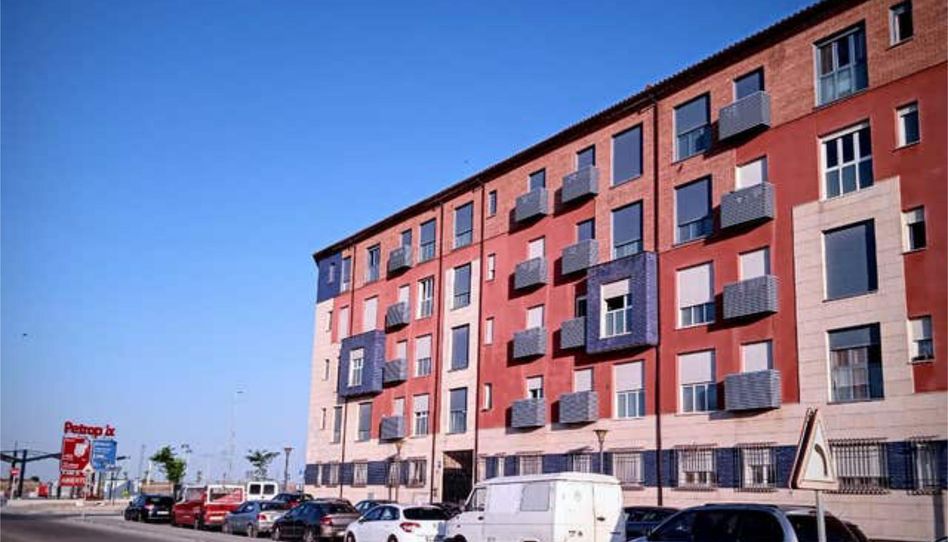 Piso en venta en Urbanización San Isidro, Ocaña - imagen 1 Foto 1 de Piso en venta en Urbanización San Isidro, Ocaña